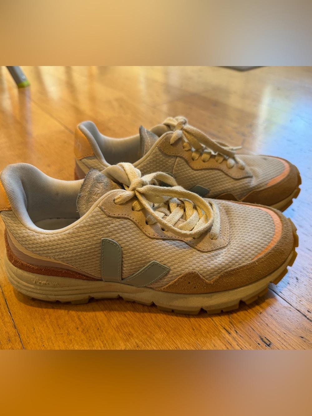 Veja x ba&sh Dekkan Sneaker - Picture 4 of 7